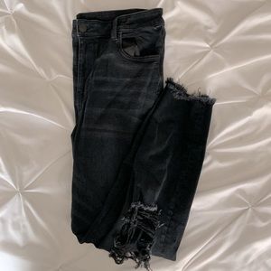 AMERICAN EAGLE Super Stretch Black Distressed Skinny Jeans